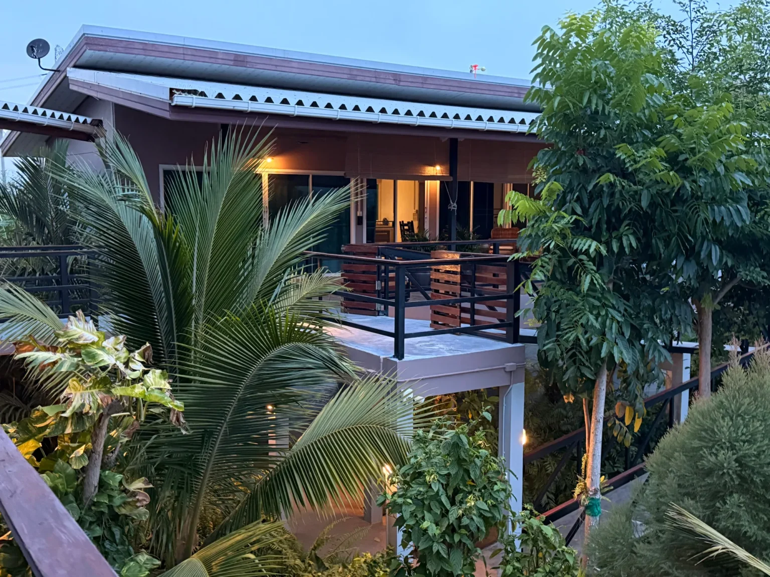 Villa Jungfrau · Swiss Baan Chiang
